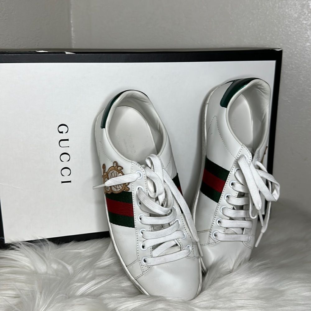 💯Authentic Gucci Sneakers with Cherryline Size 5.5 🍀